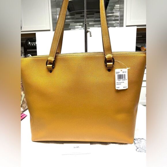 🆕🔥NWT! Coach Gallery Tote Handbag Crossgrain Leather Yellow Msrp:$328.00 - Picture 4 of 11
